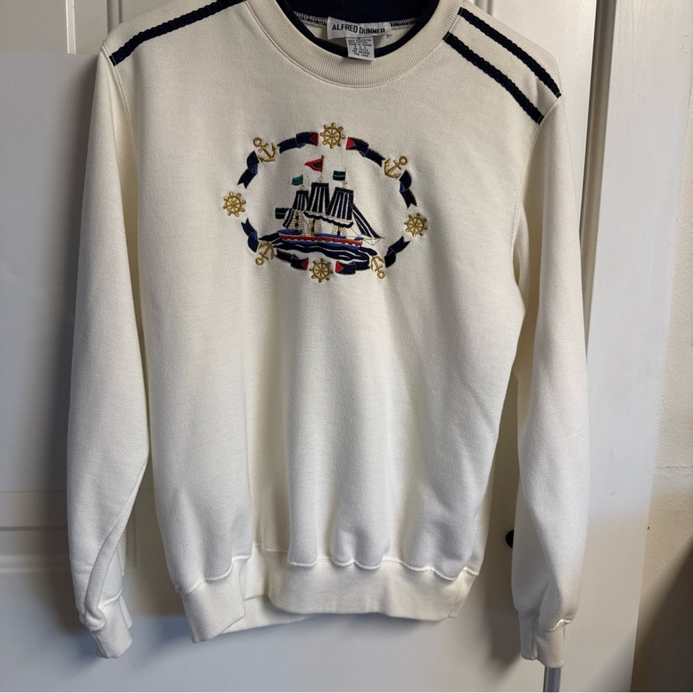 Vintage Navy’s sweater for men